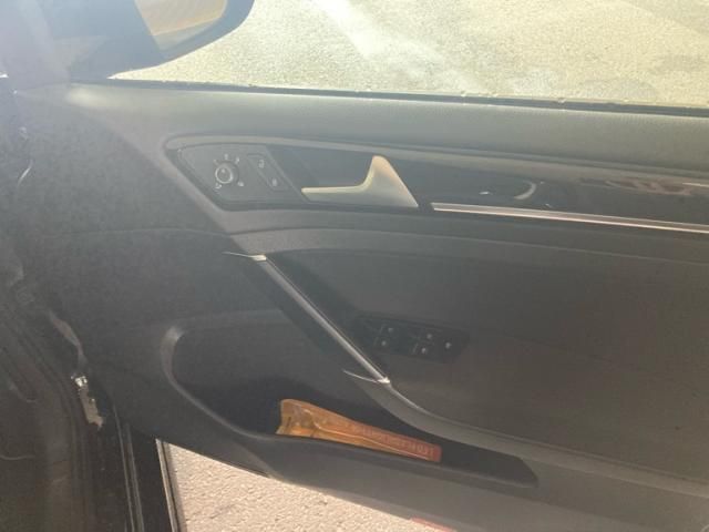 VOLKSWAGEN GOLF 2017 Image 31