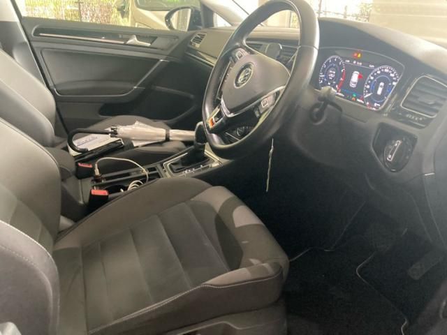 VOLKSWAGEN GOLF 2017 Image 31