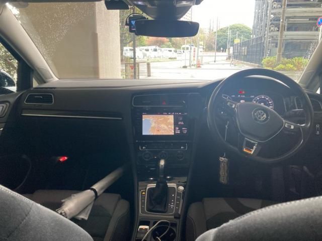 VOLKSWAGEN GOLF 2017 Image 31