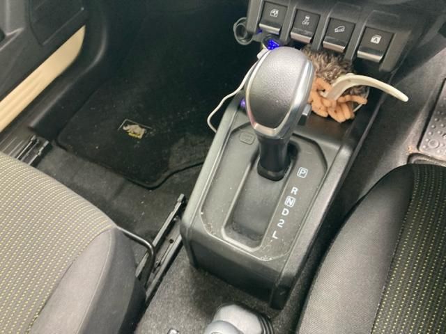 SUZUKI JIMNY 4WD 2018 Image 31