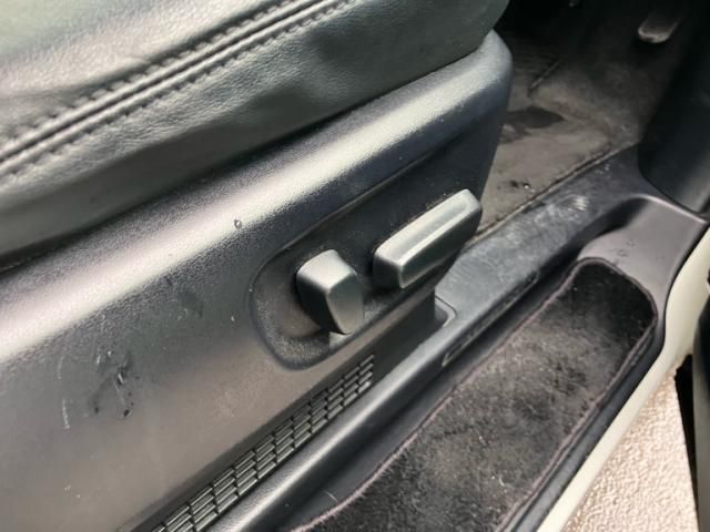 TOYOTA ALPHARD HYBRID 4WD 2015 Image 31