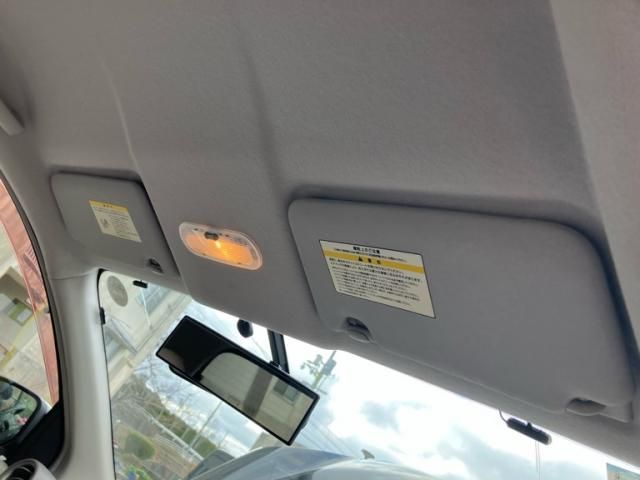 NISSAN MARCH 2011 Image 31