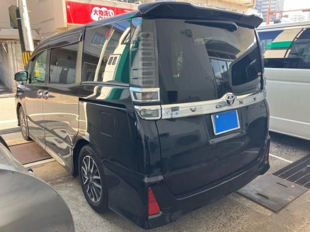 TOYOTA VOXY 2019 Image 31