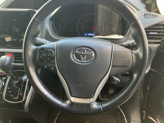 TOYOTA VOXY 2019 Image 31