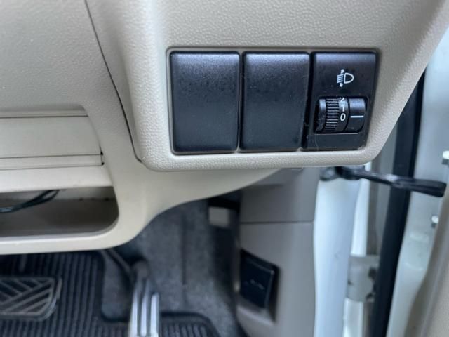 SUZUKI ALTO 2011 Image 31