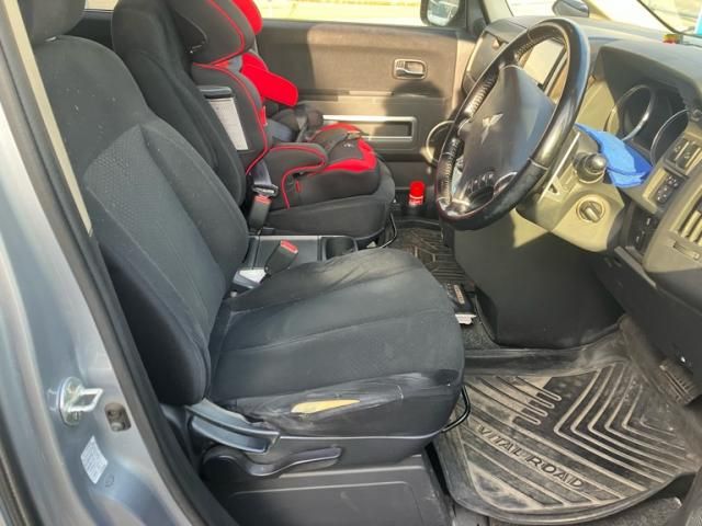 MITSUBISHI DELICA D:5 4WD 2013 Image 31