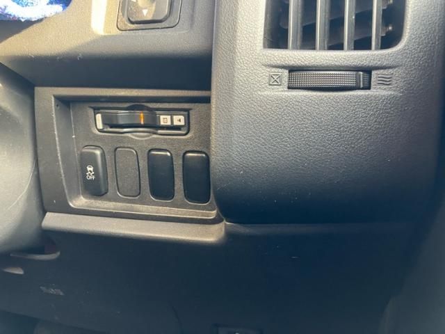 MITSUBISHI DELICA D:5 4WD 2013 Image 31