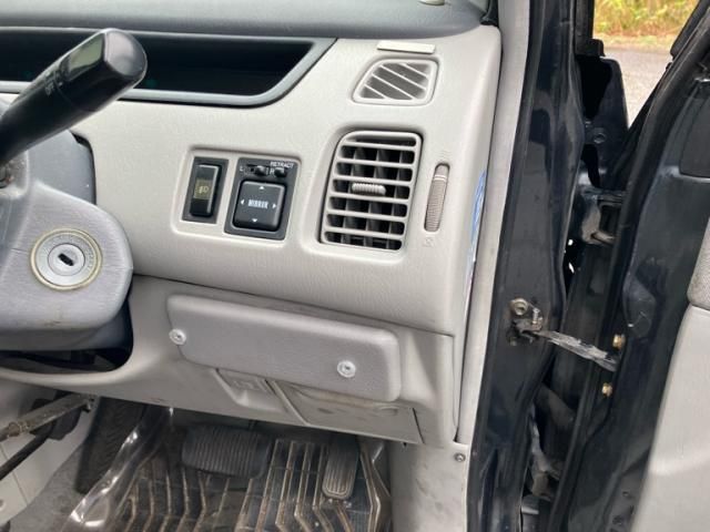 TOYOTA NADIA 4WD 1999 Image 31