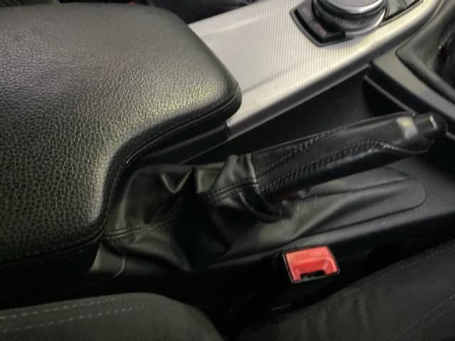 BMW 3SERIES SEDAN 2014 Image 31