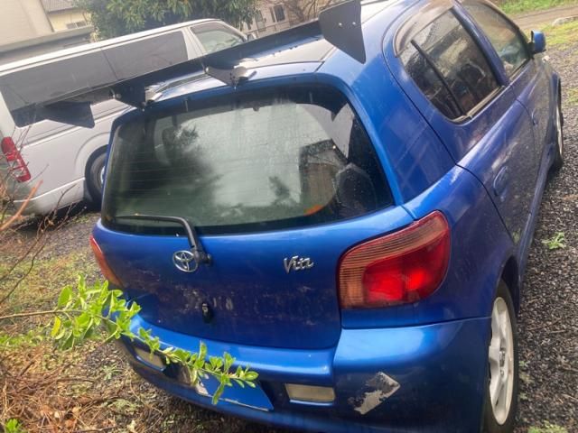 TOYOTA VITZ 2001 Image 31