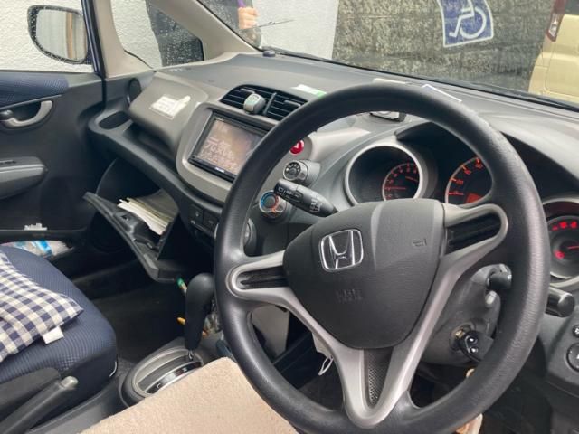 HONDA FIT 2011 Image 31