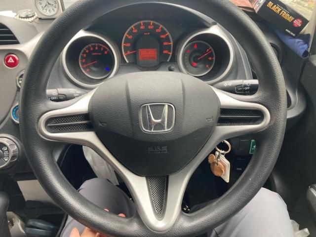 HONDA FIT 2011 Image 31