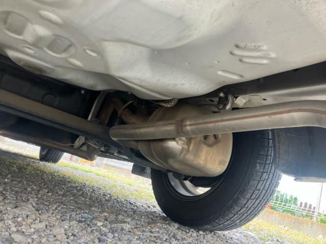 TOYOTA COROLLA FIELDER 2017 Image 31