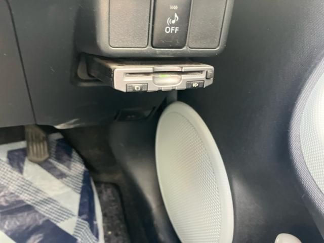 TOYOTA AQUA 2012 Image 31