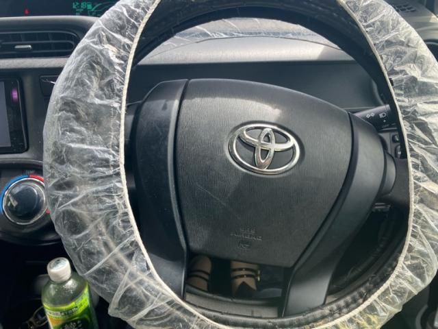 TOYOTA AQUA 2012 Image 31