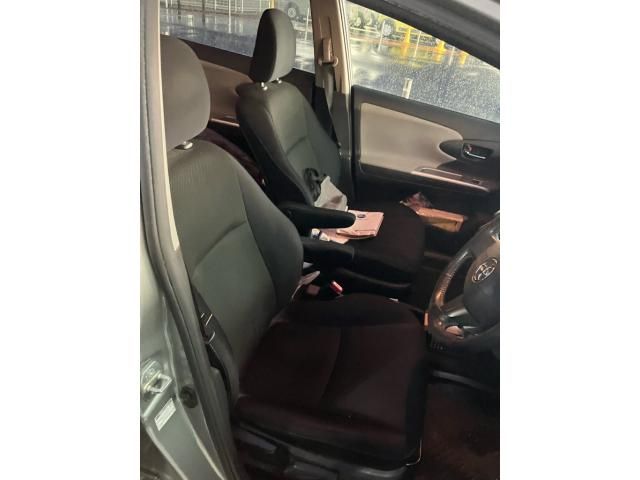 TOYOTA WISH 2009 Image 31