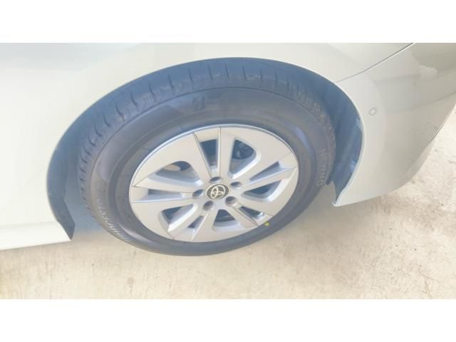 TOYOTA PRIUS 2017 Image 31