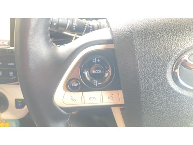 TOYOTA PRIUS 2017 Image 31