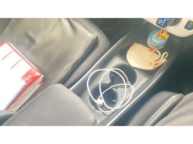 TOYOTA PRIUS 2017 Image 31