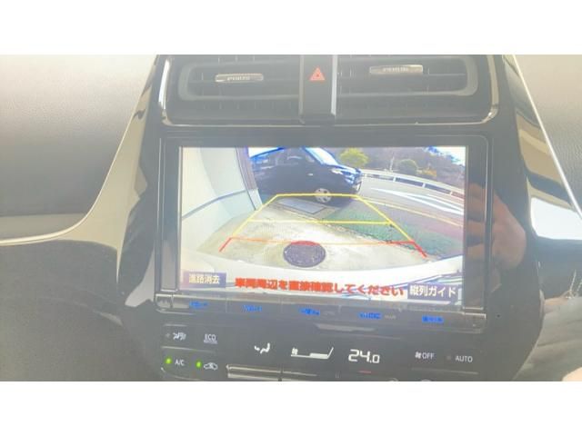 TOYOTA PRIUS 2017 Image 31