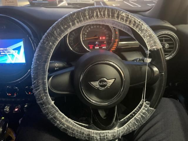 BMW MINI COOPER OPEN 2017 Image 31