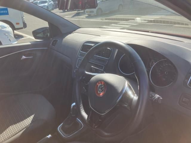 VOLKSWAGEN POLO 2014 Image 31