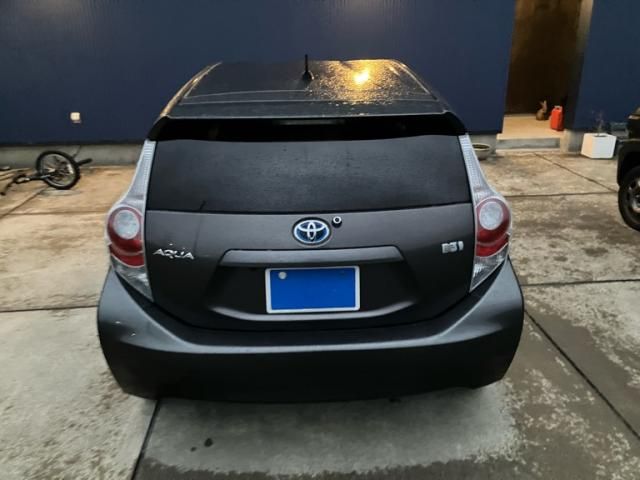 TOYOTA AQUA 2012 Image 31