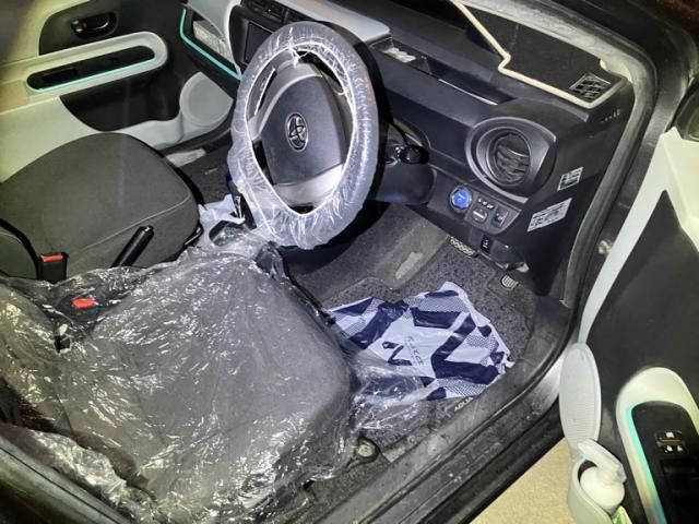 TOYOTA AQUA 2012 Image 31