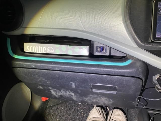 TOYOTA AQUA 2012 Image 31