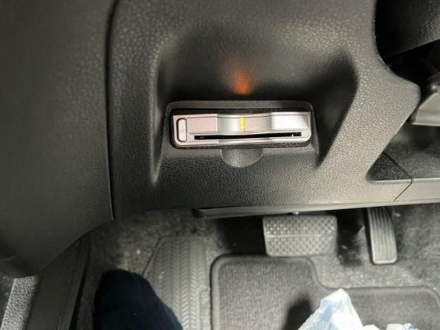 HONDA FIT HYBRID 2010 Image 31