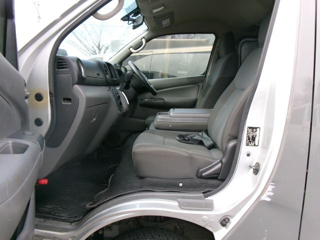 NISSAN NV350 CARAVAN 4WD 2016 Image 31