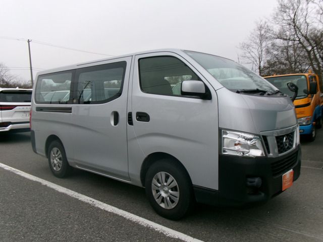 NISSAN NV350 CARAVAN 4WD 2016 Image 31