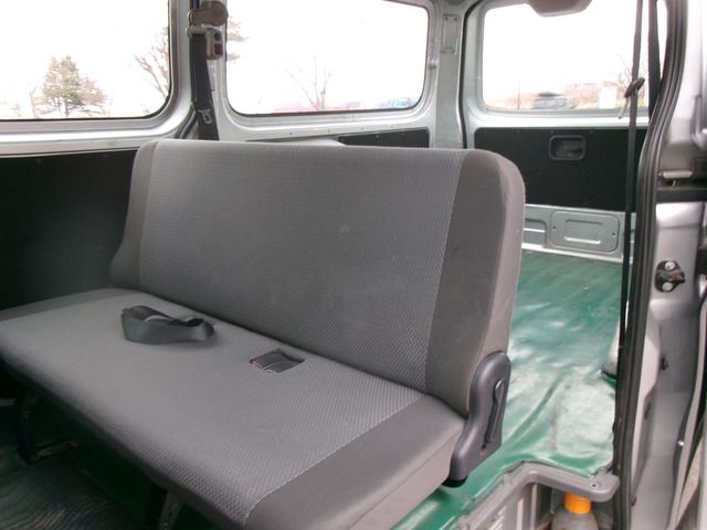 NISSAN NV350 CARAVAN 4WD 2016 Image 31