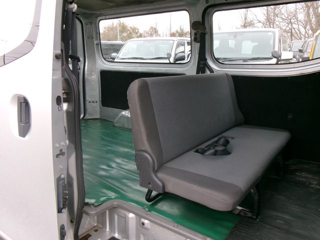 NISSAN NV350 CARAVAN 4WD 2016 Image 31