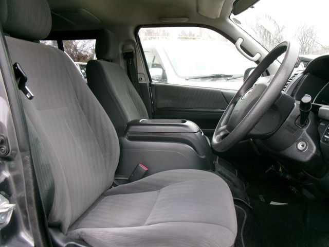 TOYOTA HIACE VAN 4WD 2013 Image 31