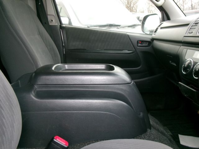 TOYOTA HIACE VAN 4WD 2013 Image 31