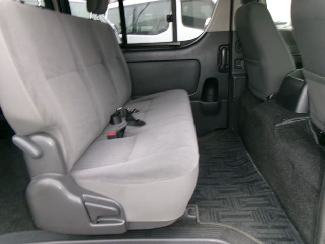 TOYOTA HIACE VAN 4WD 2013 Image 31