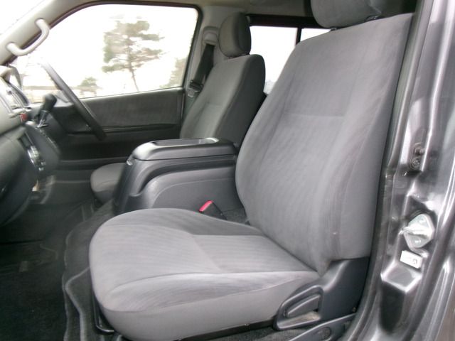 TOYOTA HIACE VAN 4WD 2013 Image 31