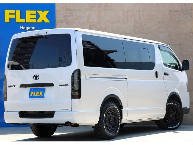 TOYOTA HIACE VAN 4WD 2022 Image 31