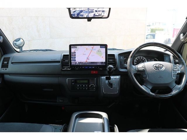 TOYOTA HIACE VAN 4WD 2022 Image 31