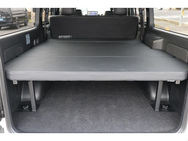 TOYOTA HIACE VAN 4WD 2022 Image 31