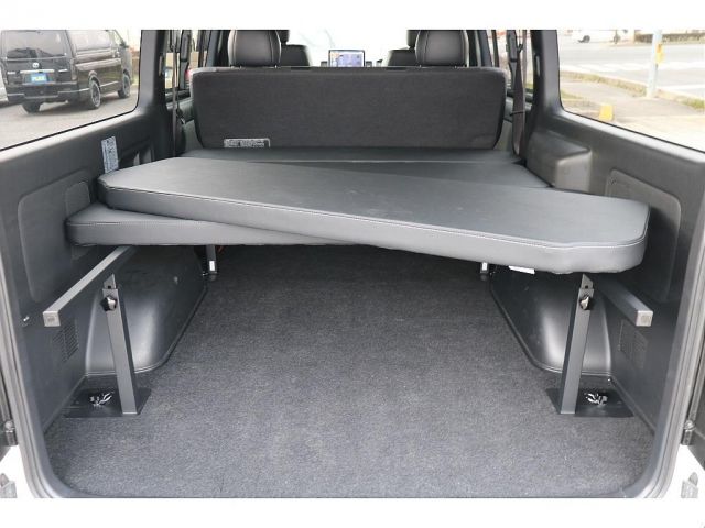 TOYOTA HIACE VAN 4WD 2022 Image 31