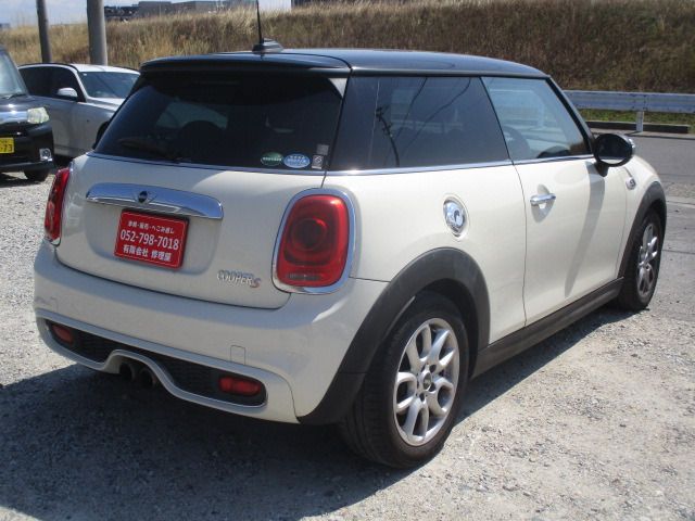 BMW MINI COOPER S 2015 Image 31