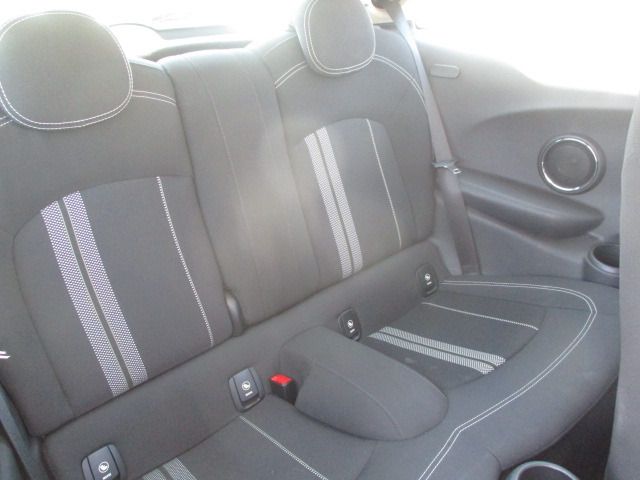 BMW MINI COOPER S 2015 Image 31