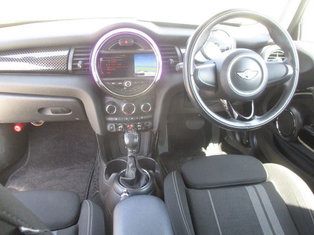 BMW MINI COOPER S 2015 Image 31