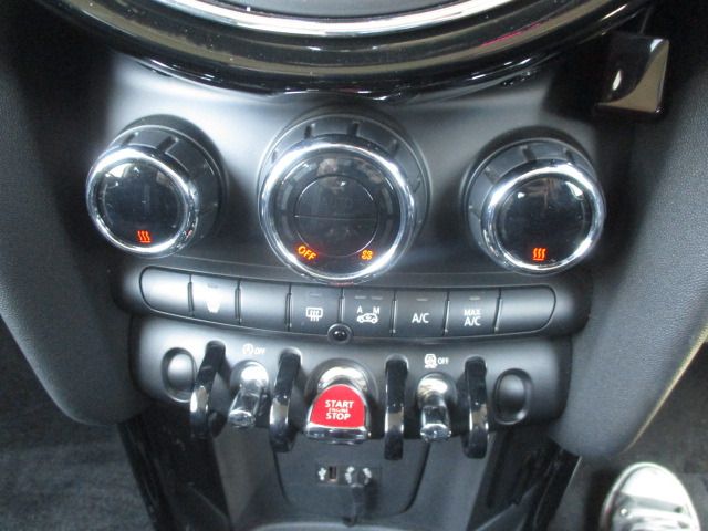 BMW MINI COOPER S 2015 Image 31