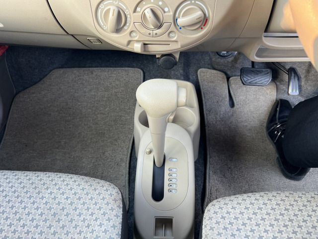 SUZUKI ALTO 2011 Image 31