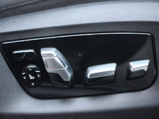 BMW 5SERIES SEDAN 2017 Image 31