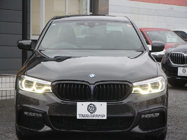 BMW 5SERIES SEDAN 2017 Image 31