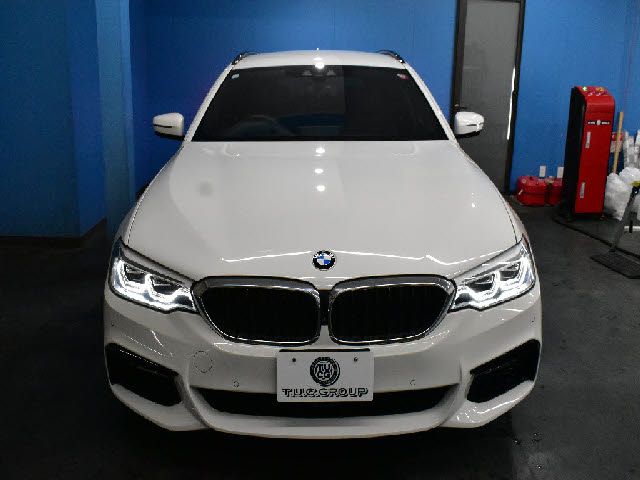 BMW 5SERIES TOURING 2018 Image 31